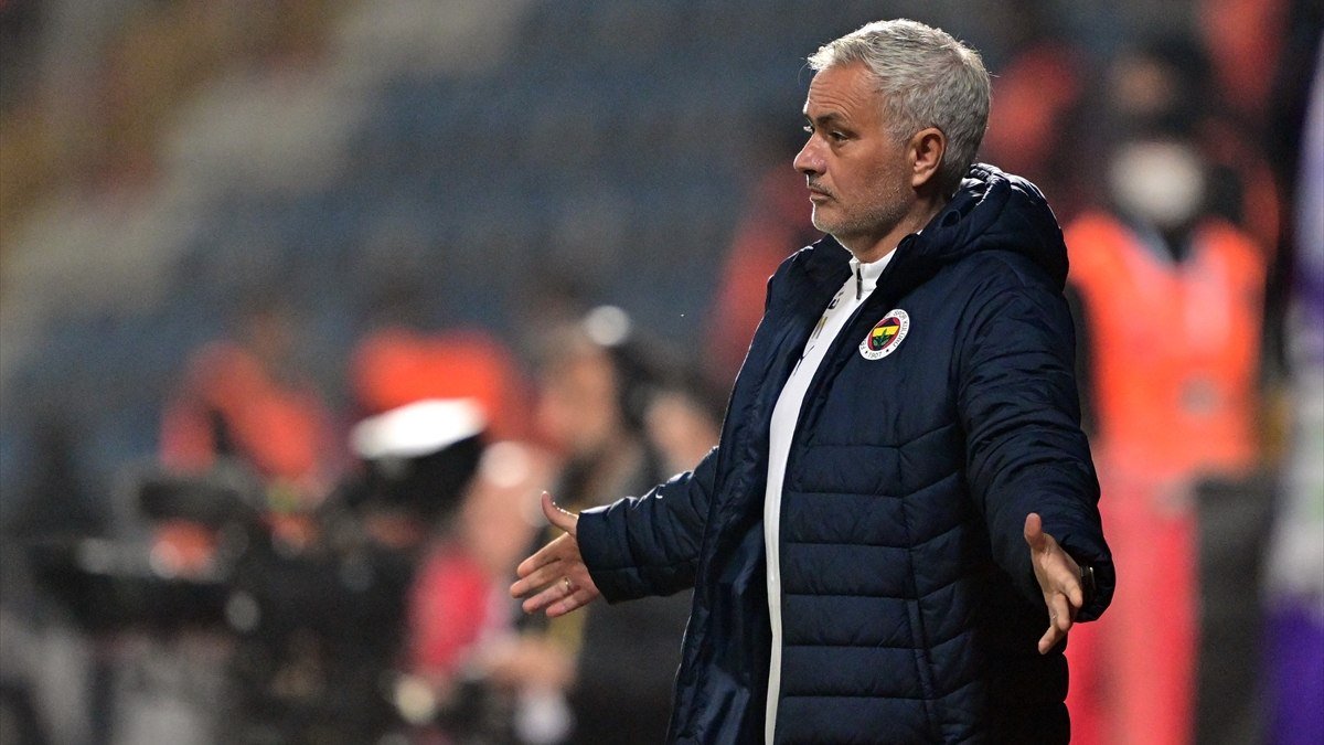 Jose Mourinho’dan yabancı VAR yorumu!