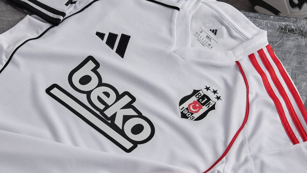 Beşiktaş, yeni sezon formalarını satışa sundu