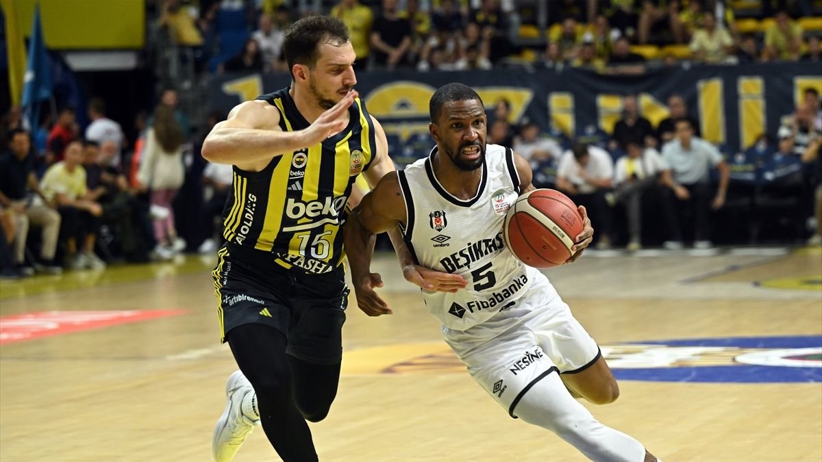 Beşiktaş yöneticisi Özkan Arseven’den basketbol hakemi Yener Yılmaz sözleri